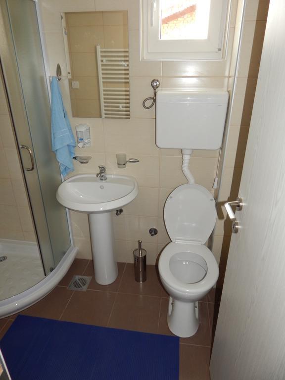 Apartments Center Kg Kragujevac Quarto foto