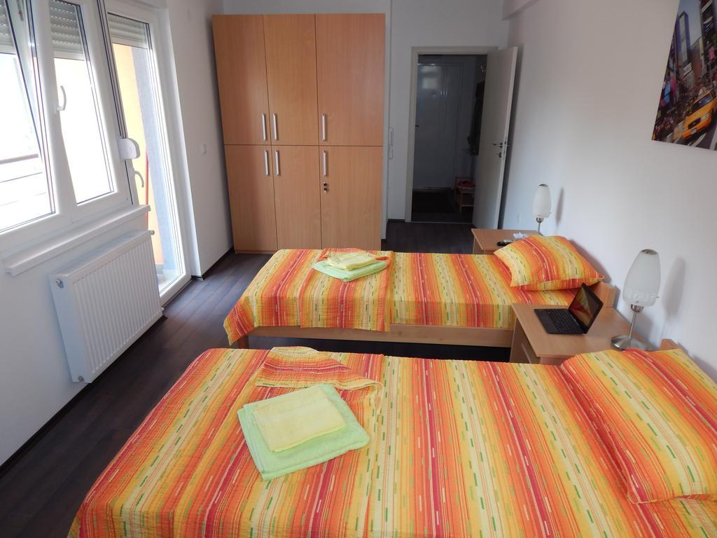 Apartments Center Kg Kragujevac Quarto foto